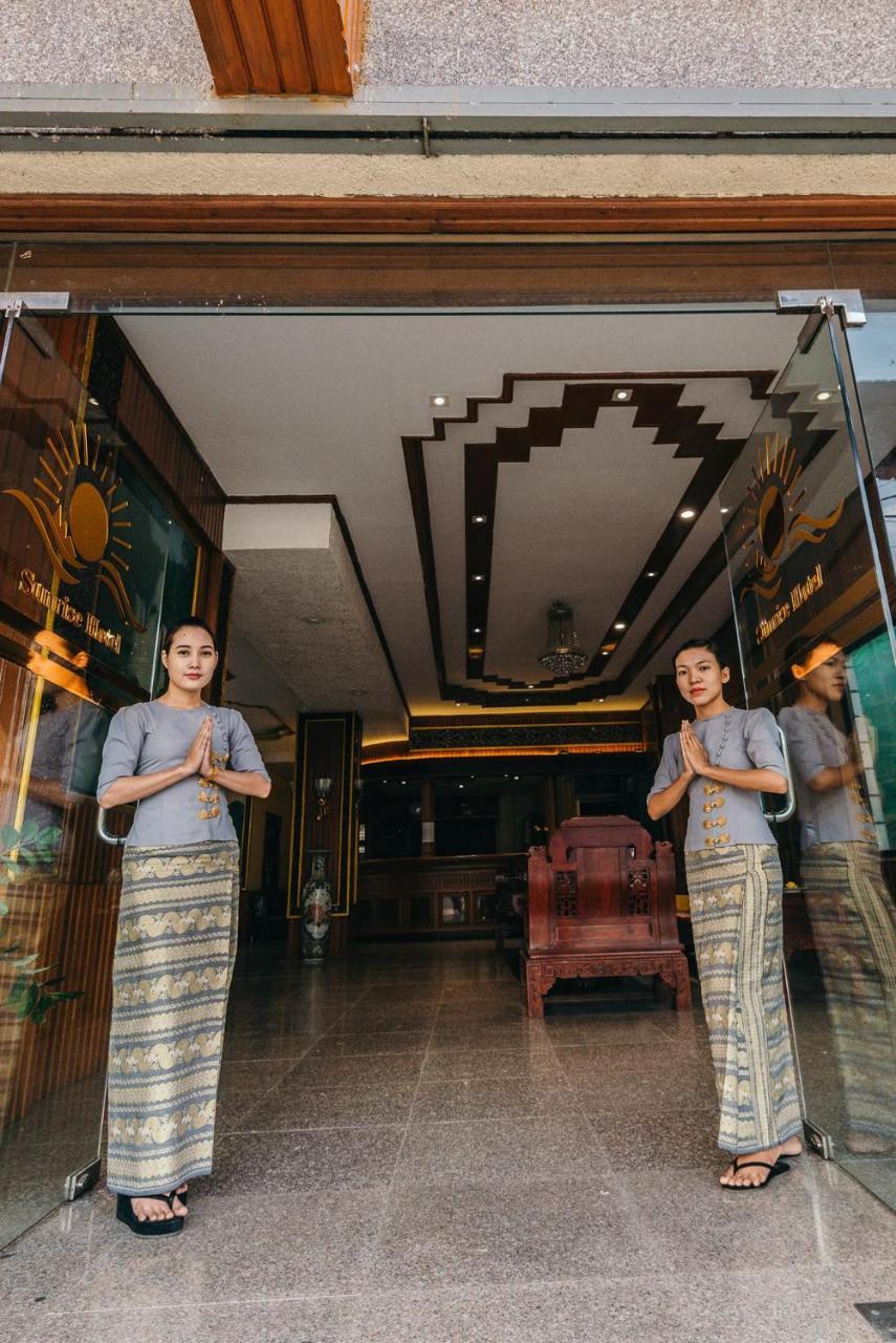 Sunrise Hotel Mandalay Exterior foto